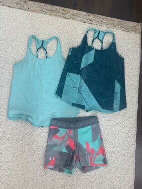 Under Armour Teal & Gray Athletic Tops and Compression Shorts Set